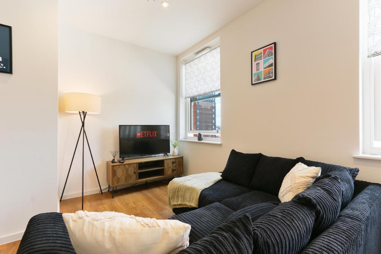 Modern 2-bed Apartment, Free Parking, Centre, Netflix & Pet Friendly - Hosted By Host Save Apartamento *
