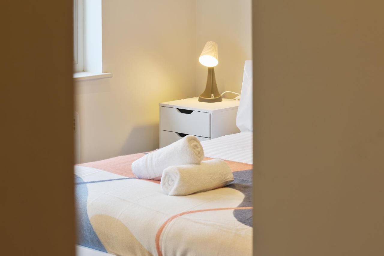Apartamento Modern 2-bed Apartment, Free Parking, Centre, Netflix & Pet Friendly - Hosted By Host Save