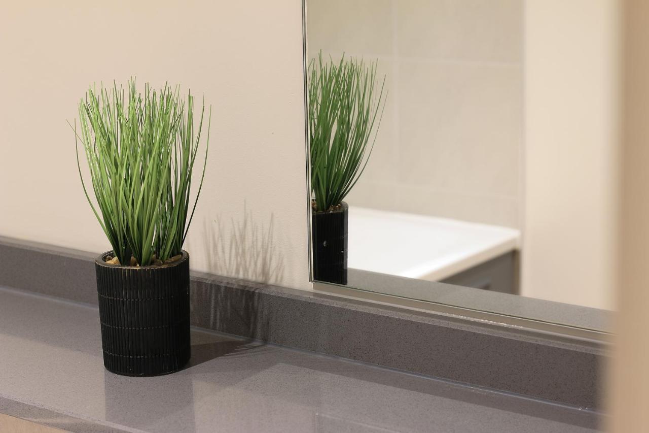 Apartamento Modern 2-bed Apartment, Free Parking, Centre, Netflix & Pet Friendly - Hosted By Host Save *
